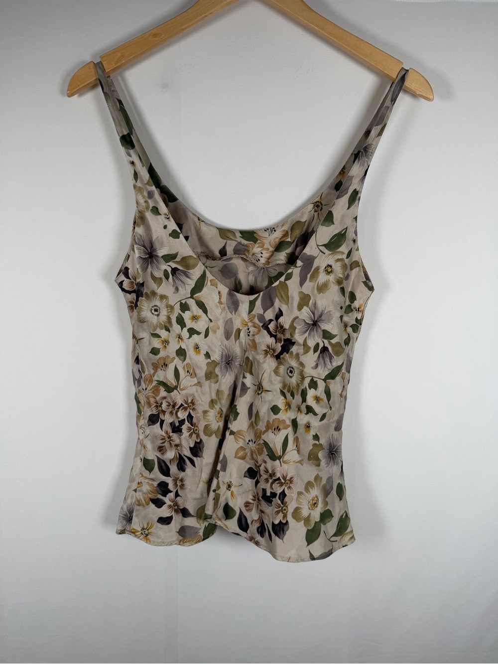 Vintage 90s Y2K Victoria's Secret Floral Silk Tank Top - Cream, Olive & Taupe - Picture 4 of 4